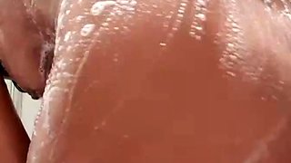 TEEN BRUNETTE SISTER CAUGHT MASTURBATING IN SHOWER