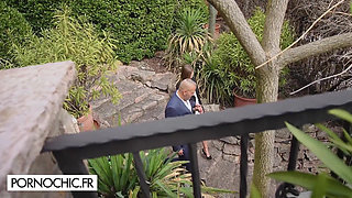 House Tour: the Real Estate Agent's Charm