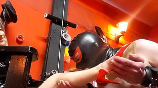 Blonde honey Kasia Linsey foot fetish