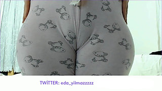 Camel Toe - Turkish MILF