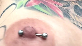 The Giantess Entangles You in Her Hairy Armpits and Crushes You with Her Smelly Feet After the Gym