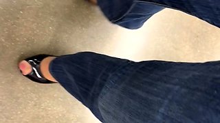 Solo masturbation and the foot fetish