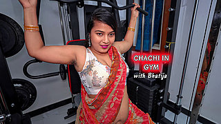 Desi Chachi Workout in Gym with Saree
