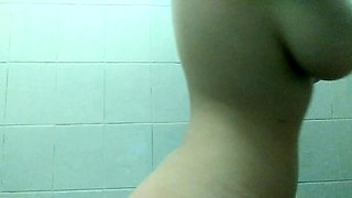 Big boobs milf masturbates with her dildo