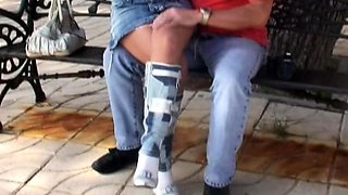 Ebony amateur babe Melanies public flashing