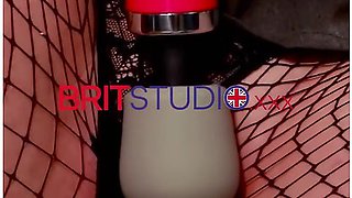 Alt Girl Gets Herself Off