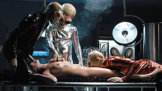 Aliens Gangbang Bukkake - Rissa May