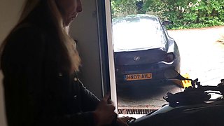 Cute amateur blonde teen Nishe pussy fucked in the car