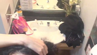 Desperate Public Pissing