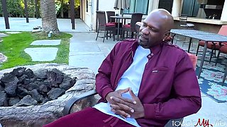 Surprising My Wife with a Monster Cock To Get On Her Good Side