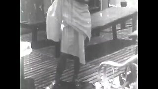 Antique sunbathing slut gives wild blowjob and gets creampie fucked