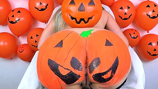 Halloween choice: sweets or a hard cock for a Brazilian blonde