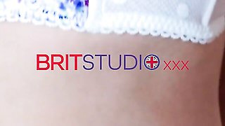 Ellie's blowjob xxx