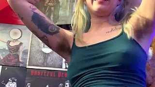 Amateur Blonde Teen Plays Solo with Toy Webcam Porn
