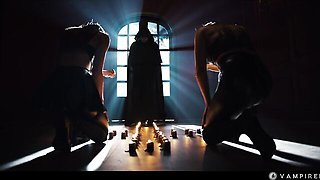 Matchless Octavia Red and Talia Mint - cosplay video - Vampired