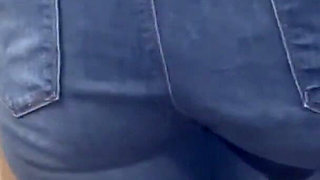 Desperate for a Wee Peeing My Pants