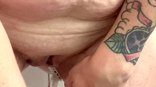 Chubby MILF Shaves Pussy