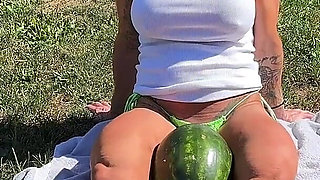 Muscle MILF Kandys Watermelon Crush Domination