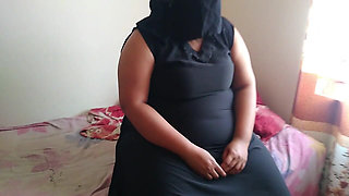 Desi Muslim Fucked by Stepson When She Was Alone in Bed