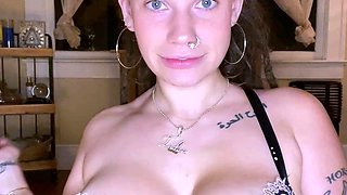 Love Chat Big Boobs Brunette Masturbating For Cam