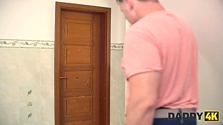 Daddy4k. daddy encountered his stepson's fiancee on the street and then banged her in a locked douche
