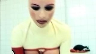 Fetish ho lick pussy and finger in lesbian scene and love it