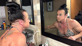 Sneezing Through Makeupkandy Is Allergic to Glam