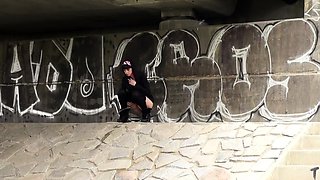 Amateur teen outdoor blowjob