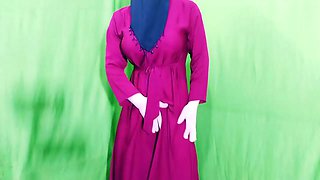 Hijabi Muslim Pakistani gorgeous bhabhi