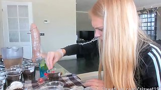 Tattoed Amateur Webcam Girl Hot Dildo Action Masturbation