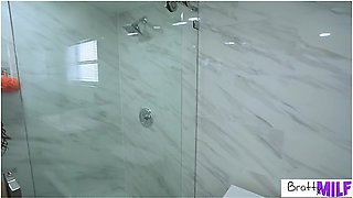 Why Dont You Wash My Titties? - Busty Valentina Bellucci Keeps Her Special Shower A Secret S8:e8