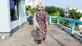 Bangladeshi Village Bhabi Outdoor Fuck with Boyfriend Part 1 - Homemade Desi Sex