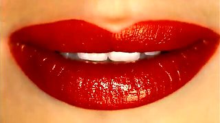 Jessa Rhodes Ravaging In The Bed With Her Bra-stuffers