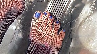 Linsey Dawn solo foot fetish
