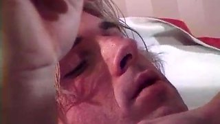 Tranny come homes late and give a ORAL PLEASURE