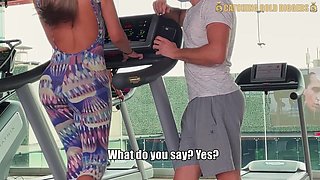 Colombian gym beauty entices with curves in a steamy home romp