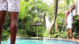 Jayla Foxx Juggles 2 BBCs By The Pool At IndustryInvaders