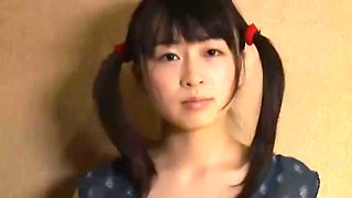 Petite Japanese woman SIF2566902368