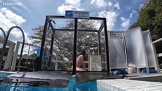 Public Shower Sudden Exposure: Asian Women's Naked Escape Game x1x4566B7A6CC9A07A41C