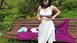 Wanilianna Solo Mature Mom Jerking Off Her Muff in Garden Outdoor HD