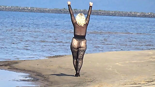 Black Style-walk on the Beach