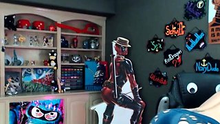 Big boobed Memphis masturbates in a bodystocking