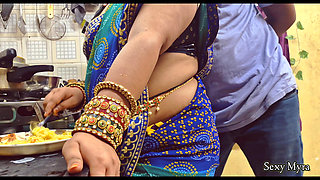 Ghar ki Nayi Chachi ki randi wali chut