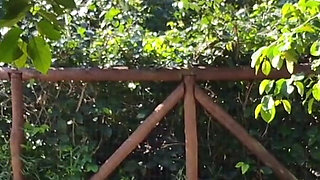 Risky Handjob for a Hot Babe in the Park!