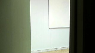 Pulled amateurs close up car sex