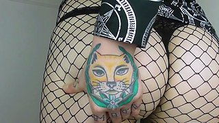 Big-Ass Tattooed Amateur's Solo Webcam Show