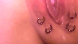 Sklavins Fucks Her Holes!