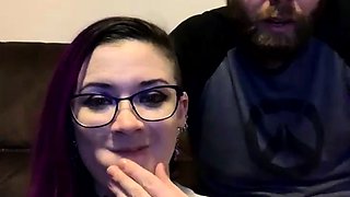 Webcam skinny brunette plays her squirt pussy