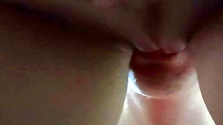 Amateur Close Up Squirting Masturbation