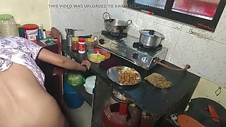 Indian Bride Fucked Hard in Kitchen While Cooking - Desi Bhabhi Rough Sex